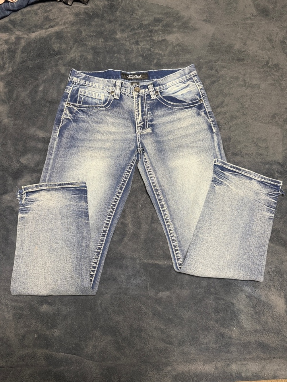 TRUE LUCK Men's Straight Jeans - Light Blue Wash. Size 30/30